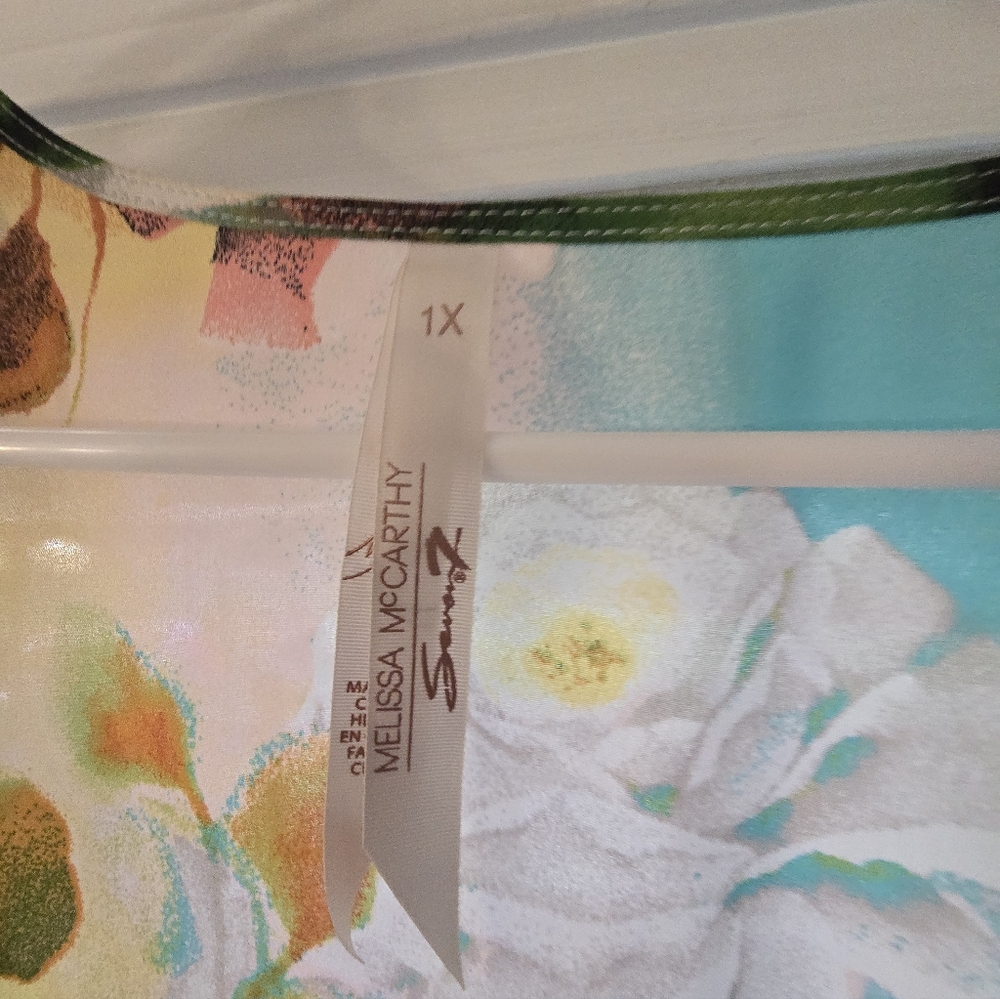 Melissa McCarthy Floral Cape with Yellow and Blue Accents 1X - Picture 2 of 3